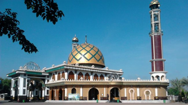 image Masjid Syaikhona Kholil Bangkalan Madura : Sejarah & Keunikannya