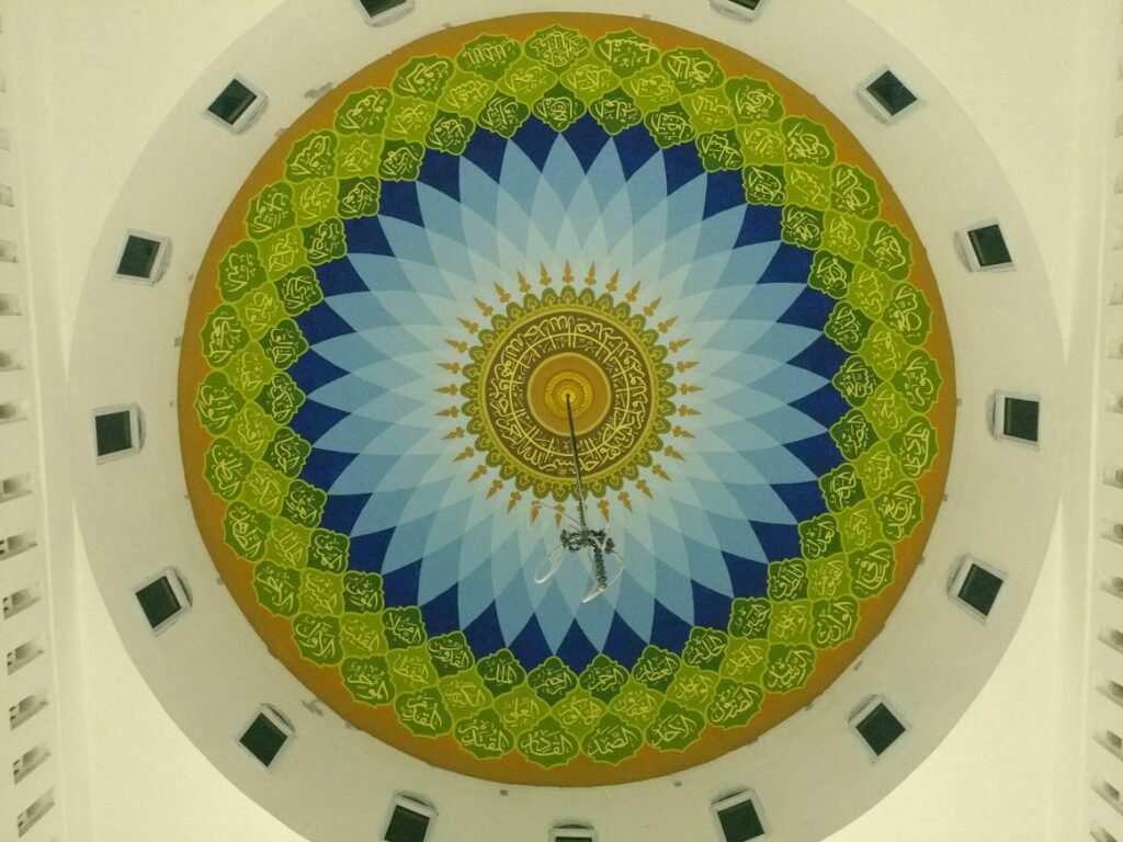 ornamen kubah masjid