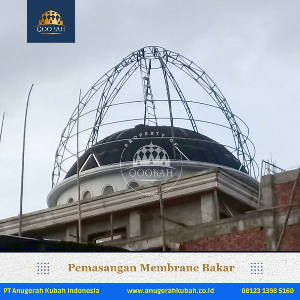 Masjid Jami Baiturrohim Lamongan Anugerahkubah co id 5 Pemasangan Kubah di Masjid Jami’ Baiturrohim Lamongan - Jual Kubah Masjid Mirror Gold