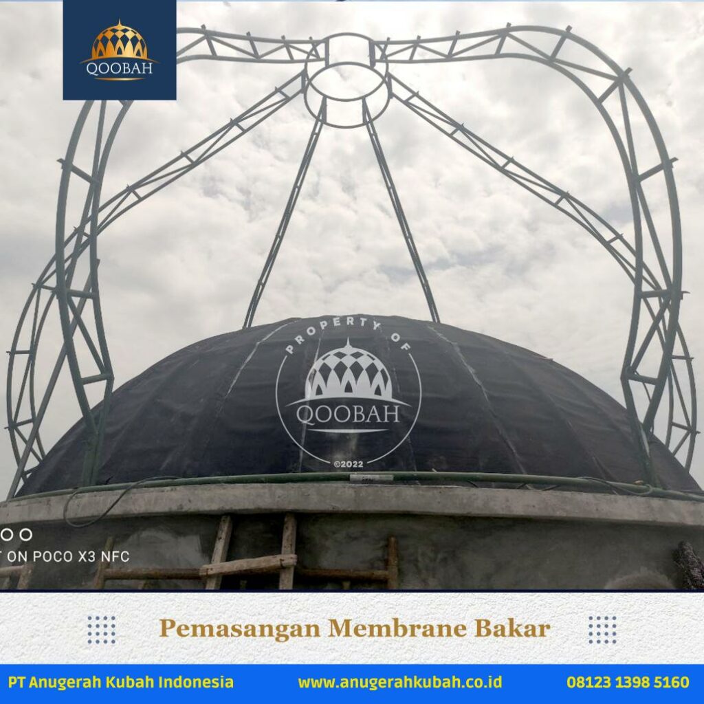 masjid baitul muttawin ngawi Anugerahkubah co id 5 Pemasangan Kubah di Masjid Baitul Muttaqin Ngawi • Jual Kubah Modern